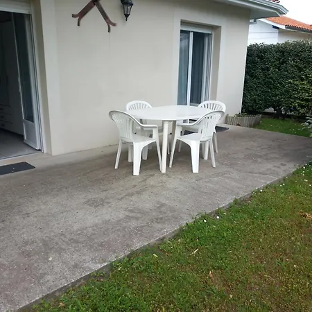 Holiday home Belle Maison Avec Grand Jardin