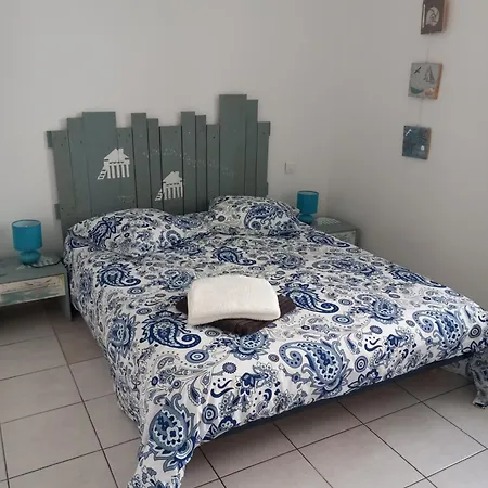 Belle Maison Avec Grand Jardin
