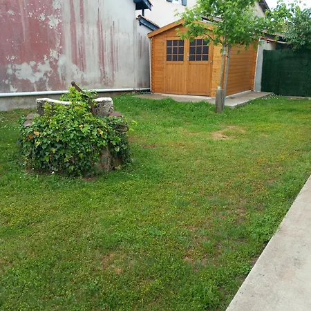 Belle Maison Avec Grand Jardin Holiday home Audenge